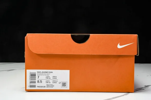 Nike Journey Run FNO228 105 