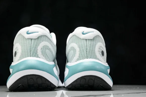 Nike Journey Run FNO228 105 
