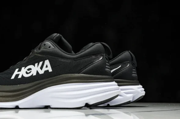 HOKA Bondi 8 1123202 BWHT 