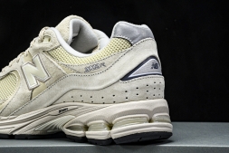 New Balance 2002R ML2002RE