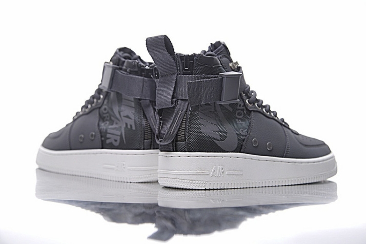 Nike SF Air Force 1 Utility Mid QS 