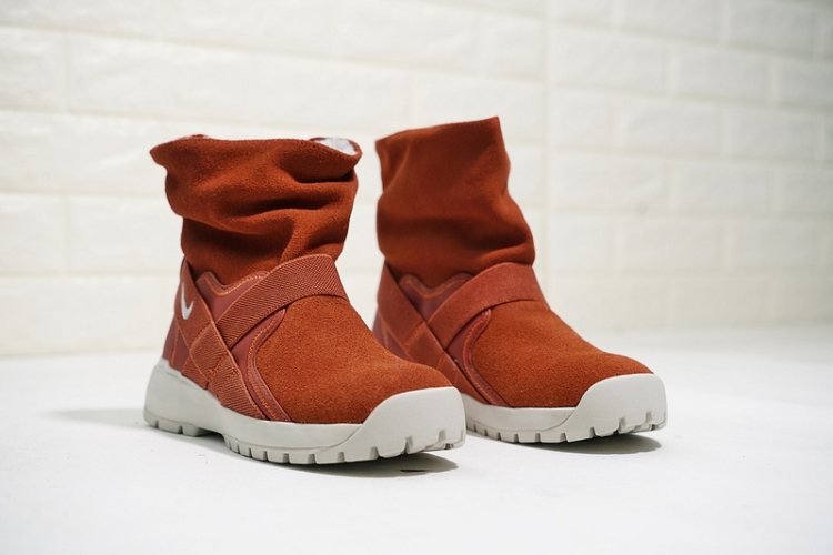 Nike Wmns Golkana Boot 962513-203