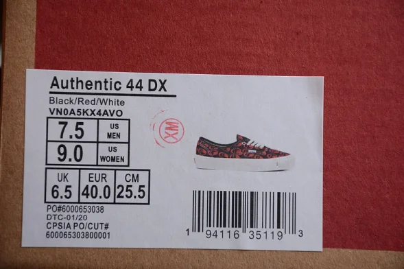 Vans X MOONEYES Authentic 44 DX VN0A5KX4AVO 