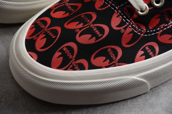 Vans X MOONEYES Authentic 44 DX VN0A5KX4AVO 
