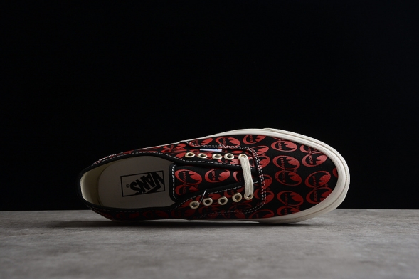 Vans X MOONEYES Authentic 44 DX VN0A5KX4AVO 