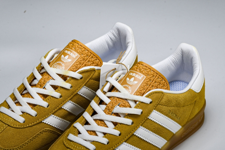  Adidas Gazelle Indoor HQ8716