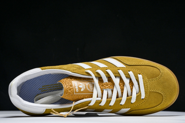  Adidas Gazelle Indoor HQ8716