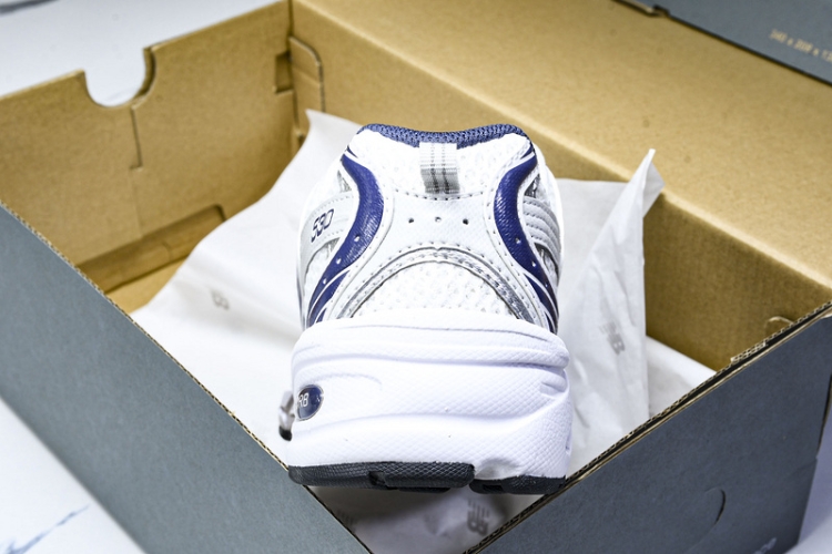  New Balance 530 MR530BA