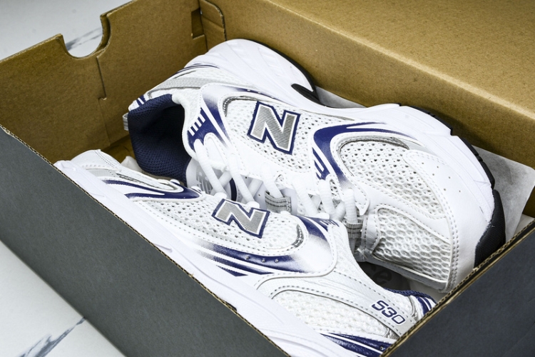  New Balance 530 MR530BA