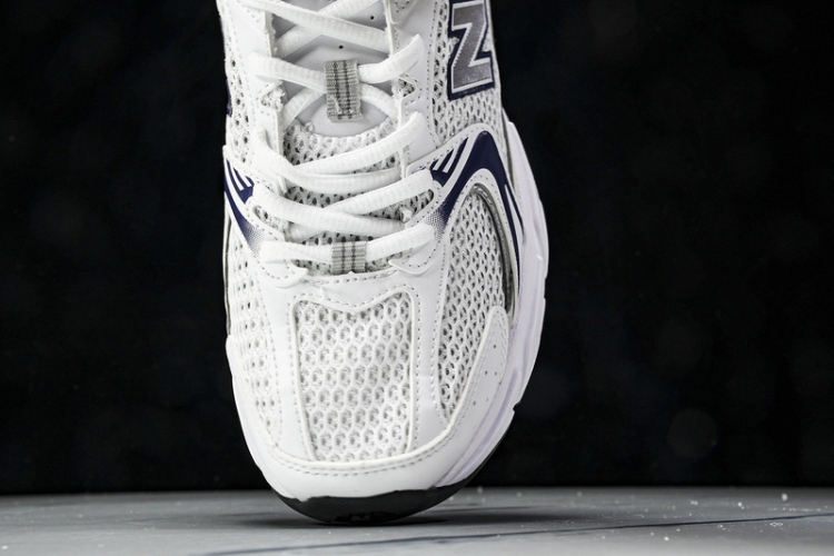  New Balance 530 MR530BA