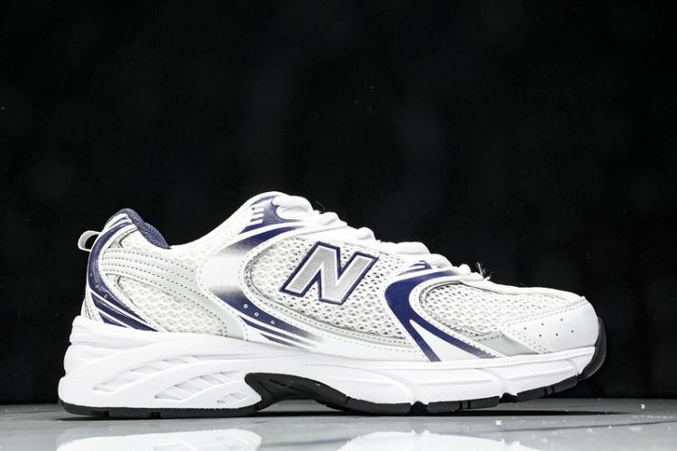  New Balance 530 MR530BA