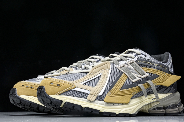  New Balance 1906 U1906AA