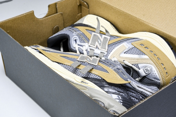 New Balance 1906 U1906AA 