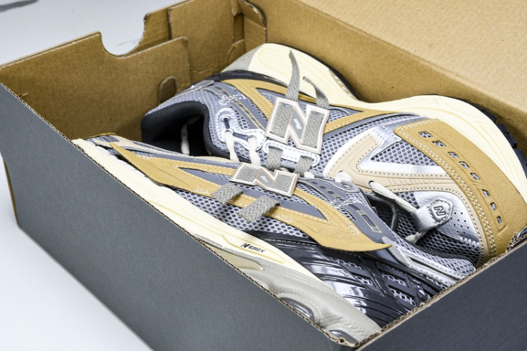  New Balance 1906 U1906AA