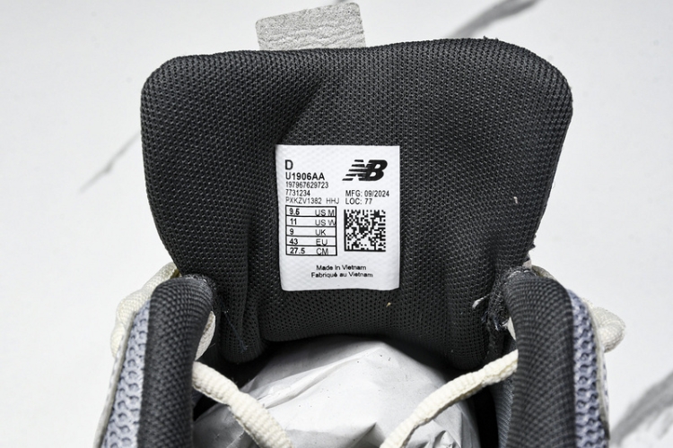  New Balance 1906 U1906AA
