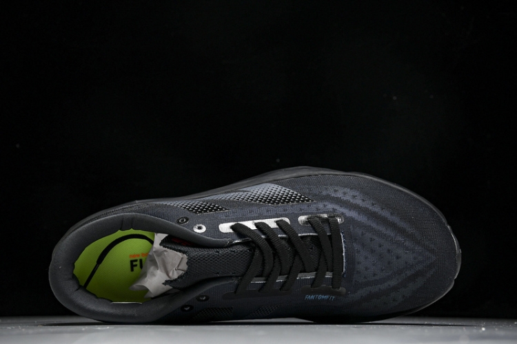  New Balance FuelCell Rebel V4 MFCXLB4 