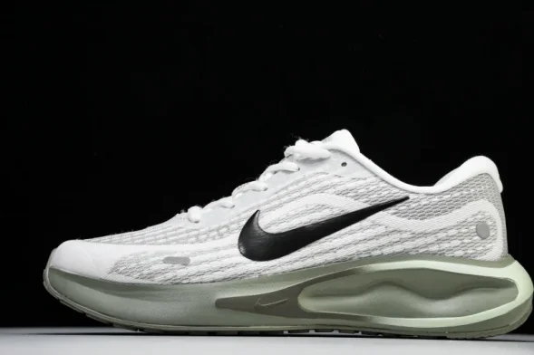 Nike Journey Run FN0228-102 