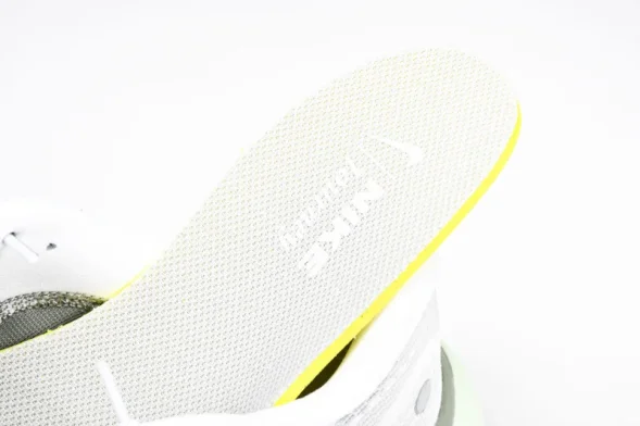 Nike Journey Run FN0228-102 