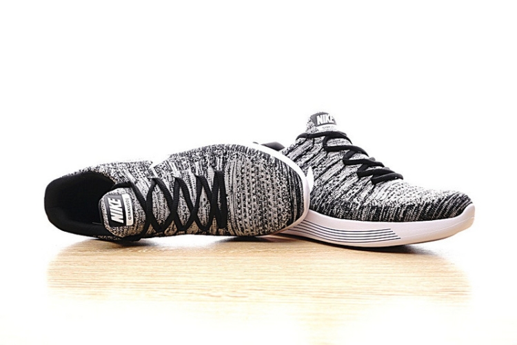 Nike LunarEpic Low Flyknit 2