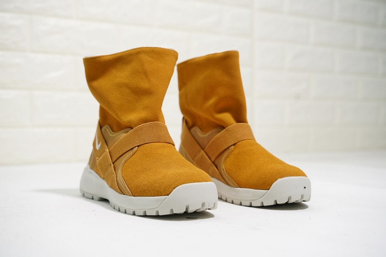 Nike Wmns Golkana Boot 962513-206