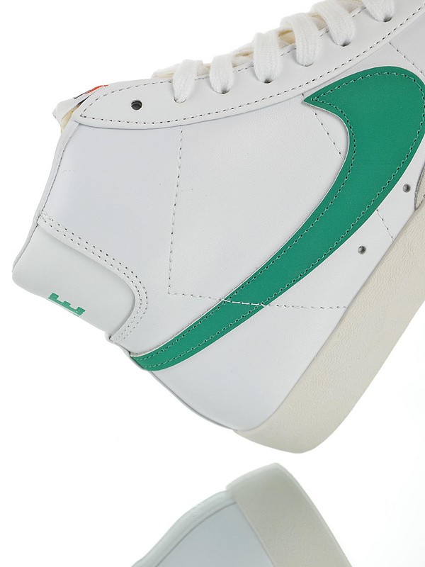 ​​Nike Blazer Mid 