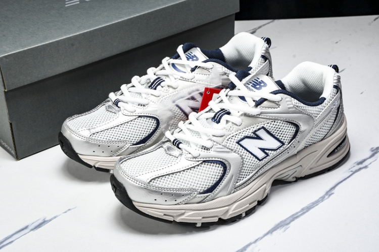  New Balance 530 MR530KA