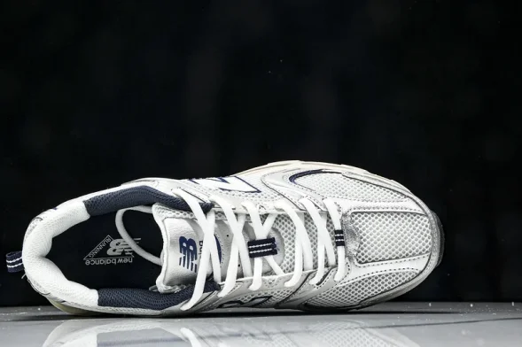 New Balance 530 MR530KA 