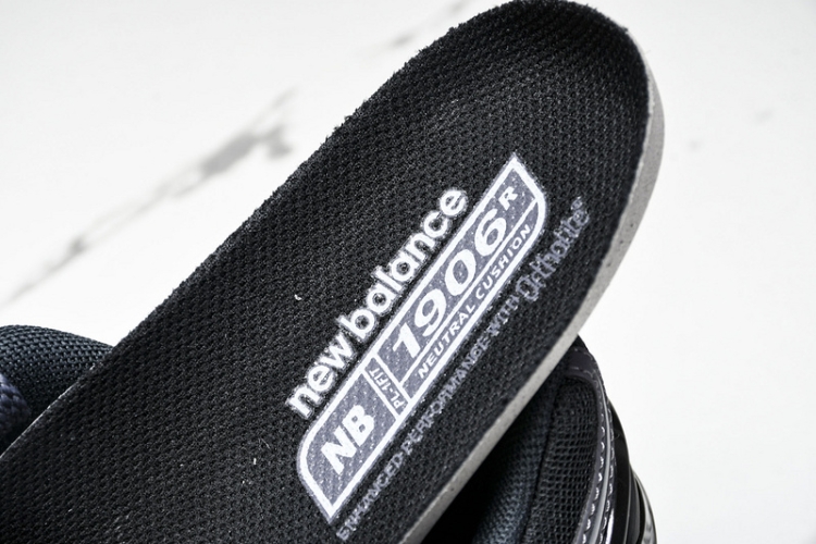  New Balance 1906 M1906RLB 