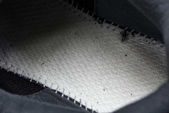 New Balance 2002R M2002RDB 