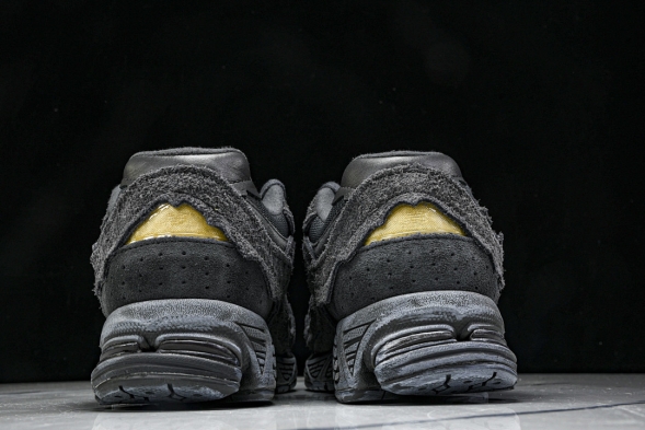 New Balance 2002R M2002RDB 