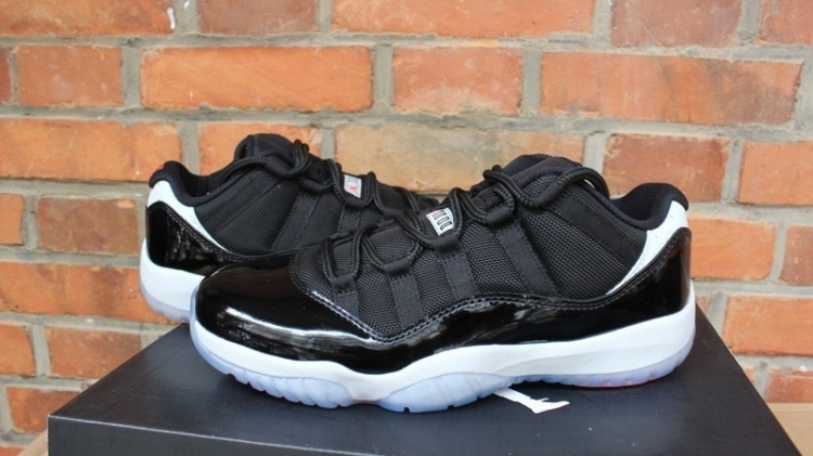 Nike Air Jordan 11 