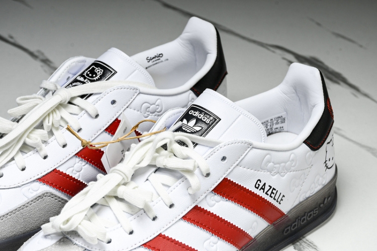 Adidas Gazelle Indoor W Hello Kitty II0013