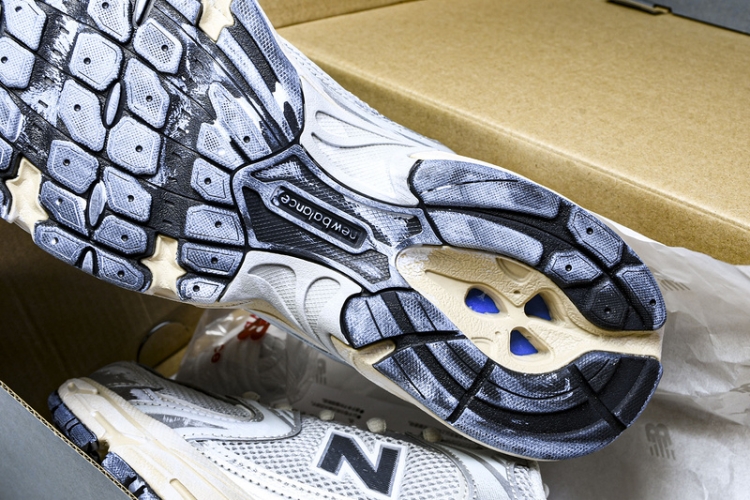  New Balance 530 MR530VS
