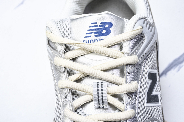  New Balance 530 MR530VS