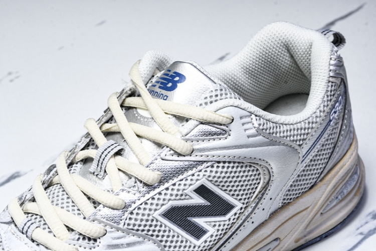  New Balance 530 MR530VS