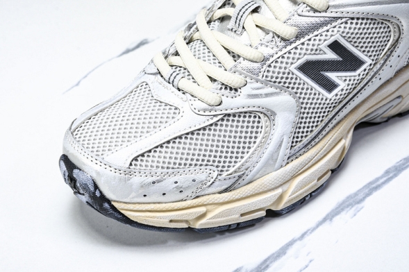 New Balance 530 MR530VS 