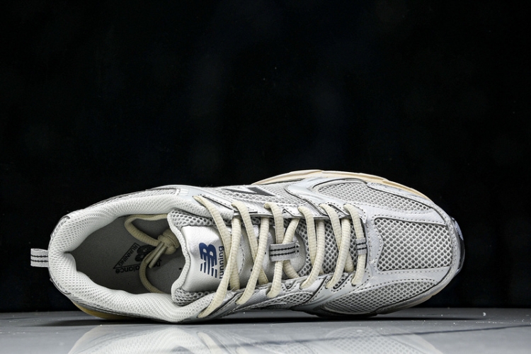  New Balance 530 MR530VS