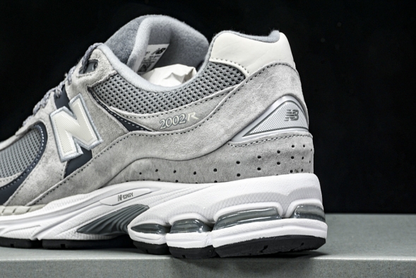 New Balance 2002R M2002RST  