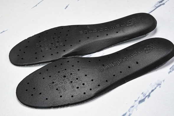 New Balance 2002R M2002RST  