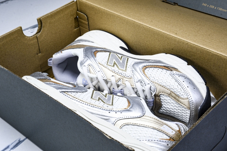  New Balance 530 MR530ZG
