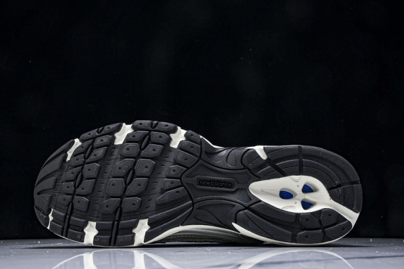 New Balance 530 MR530ZG 