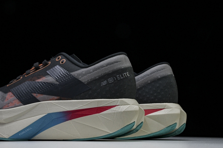 New Balance FuelCell Rebel V4 MFCPZSK