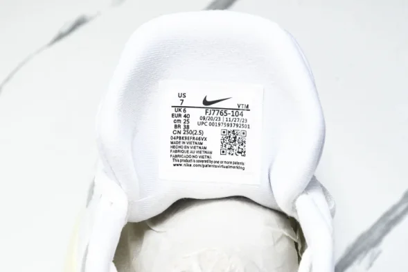 Nike Journey Run FNO228 104 