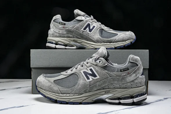 New Balance 2002R M2002RXC 