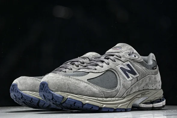 New Balance 2002R M2002RXC 
