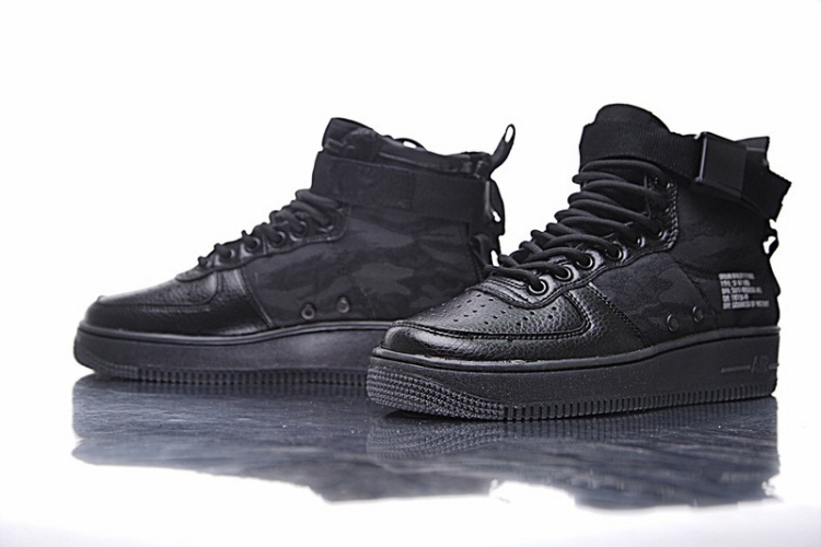 Nike SF Air Force 1 Utility Mid QS 