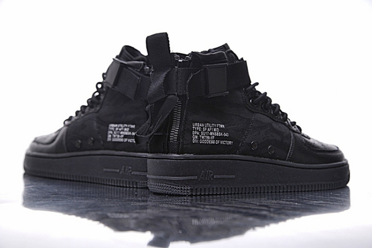 Nike SF Air Force 1 Utility Mid QS 