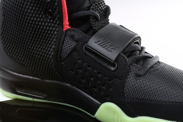 Nike Air Yeezy II Кроссовки Glow In The Dark-Black Solar Red 