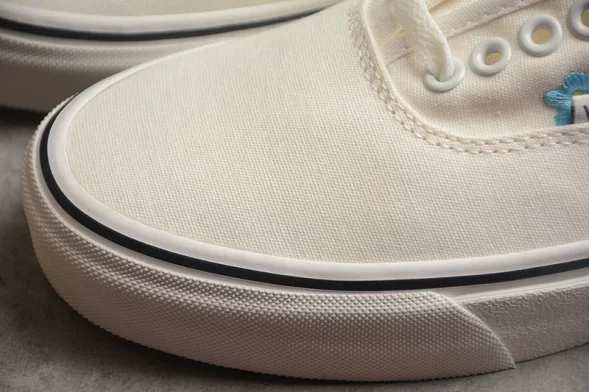 Vans Authentic 44 DX VR3 VN0A4BX5YQ1 
