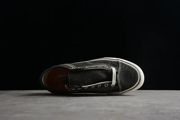 Vans Style 36 Decon VN0A5HYRB9A 